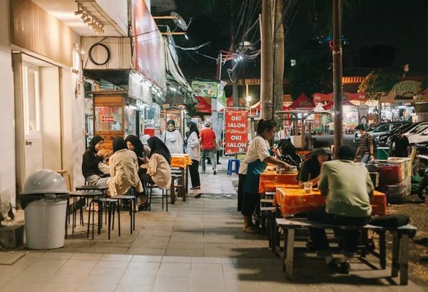 Kuliner Dekat Stasiun Jakarta Kota, Nongkrong Asik